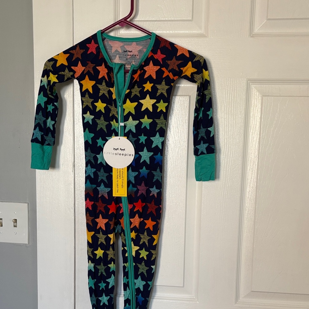 Shades of Stars 3T little sleepies NWT